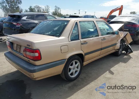 1996 Volvo 850 Glt z USA, uszkodzony, nr VIN YV1LS5557T1331949